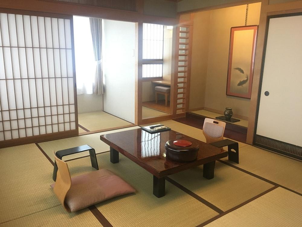 โฮดากาโซ ซานกาโนยู Hotel ทาคายาม่า ภายนอก รูปภาพ