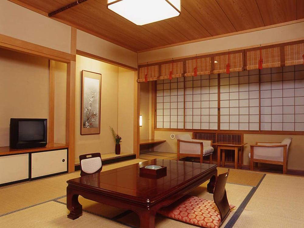 โฮดากาโซ ซานกาโนยู Hotel ทาคายาม่า ภายนอก รูปภาพ